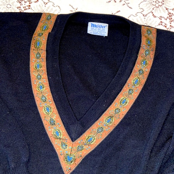 Women’s sweater vintage boutique find! - Picture 1 of 4